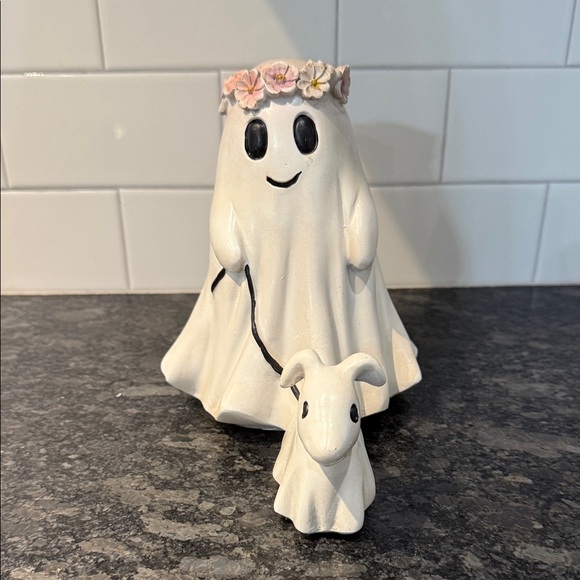 Ghost and Dog Ceramic Figurine with Flower Crown - Picture 2 of 3